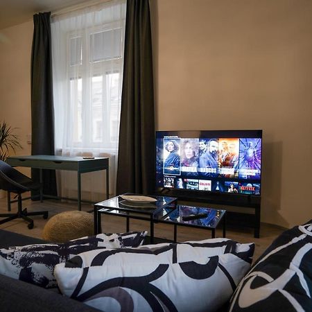 אולומוץ Lucy'S Apartments מראה חיצוני תמונה