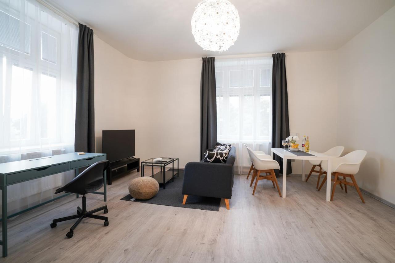 אולומוץ Lucy'S Apartments מראה חיצוני תמונה